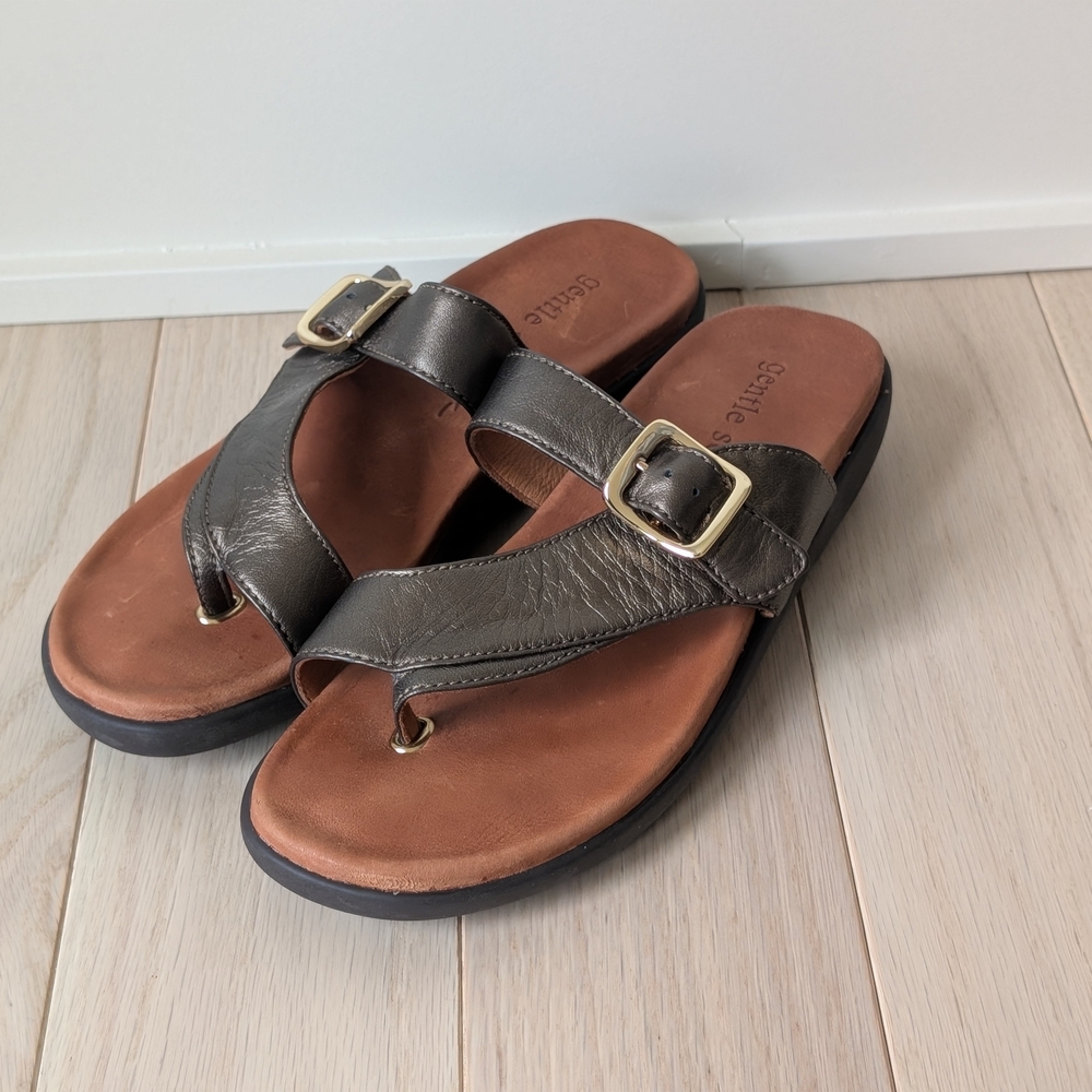 Gentle Souls by Kenneth Cole Women's Seagol Sandals